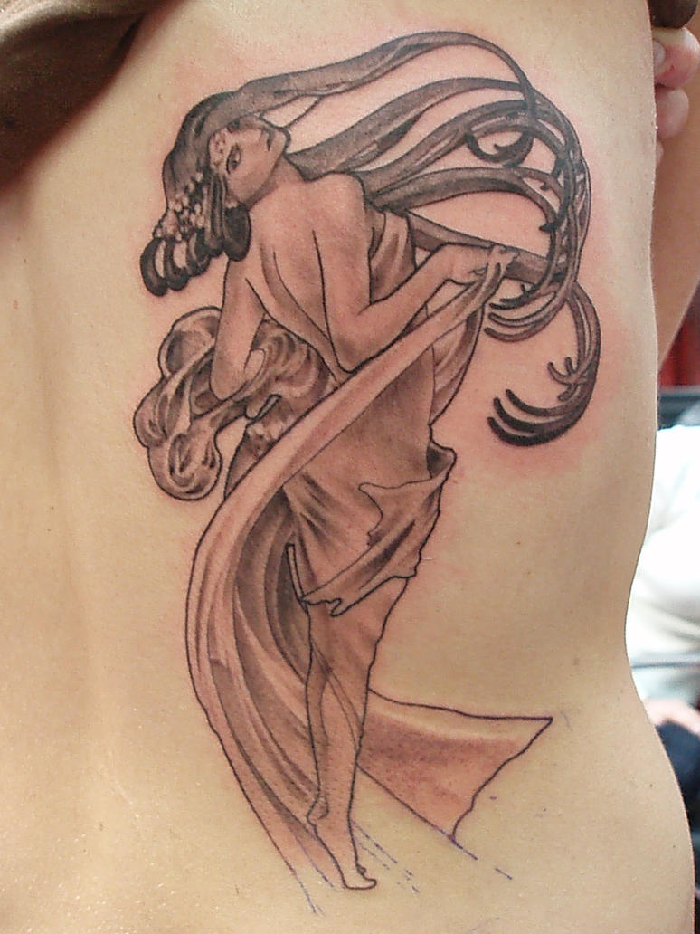 tattooed woman